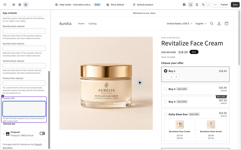 Feltet Tilpasset CSS under vælgeroverskrivningerne i panelet App-embeds for Shopify-kladdetemaet, ved siden af produktforhåndsvisningen.